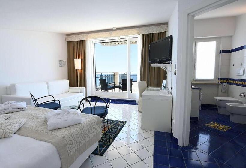 اتاق لوکس با تخت بزرگ, Best Western Hotel Acqua Novella