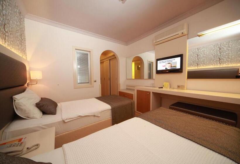 スタンダードルーム, Grand Hotel Faros