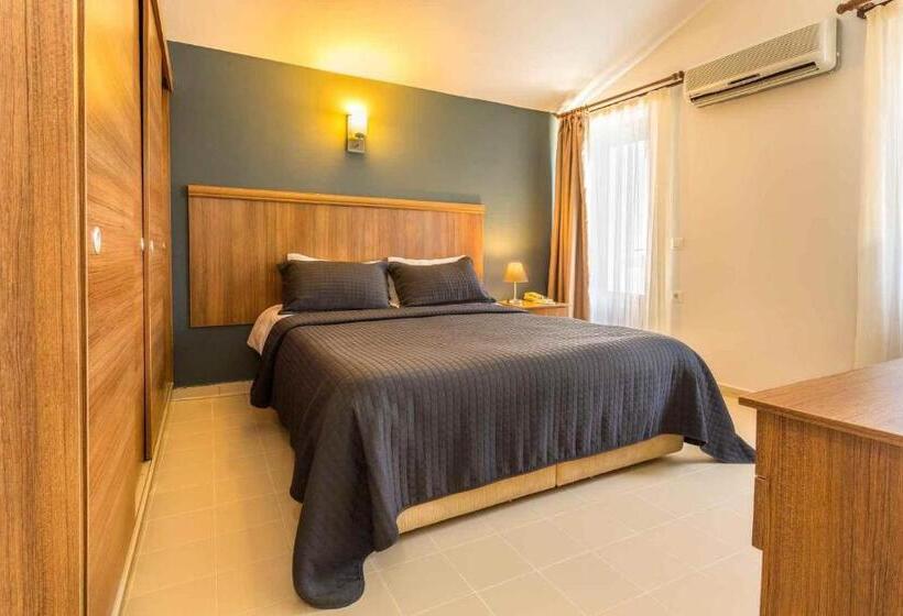 סוויטה אקזקיוטיב, Aqua Princess