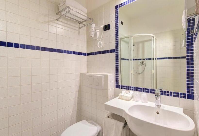 ファミリールーム, San Giusto