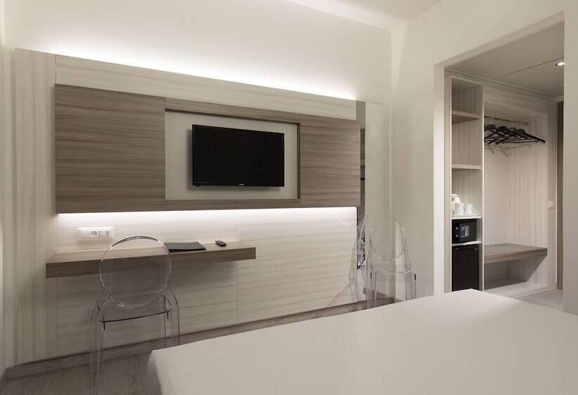 コンフォートルーム, San Giusto