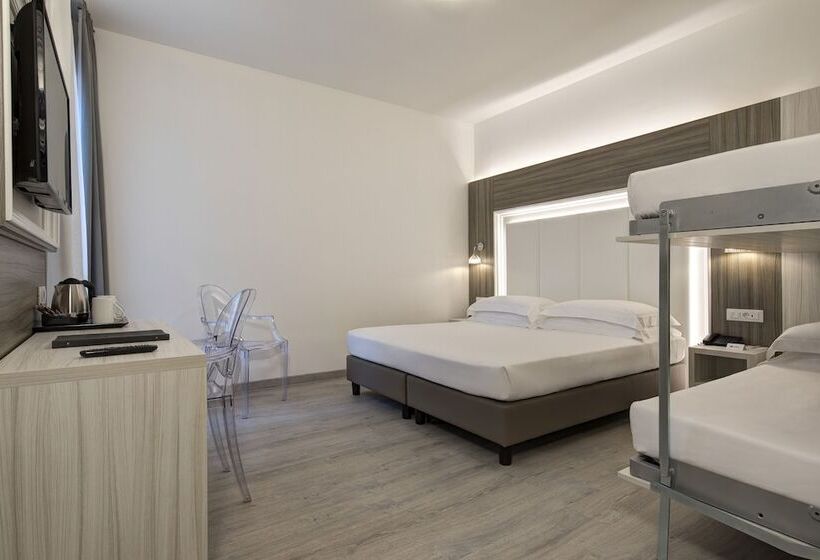 コンフォートルーム, San Giusto