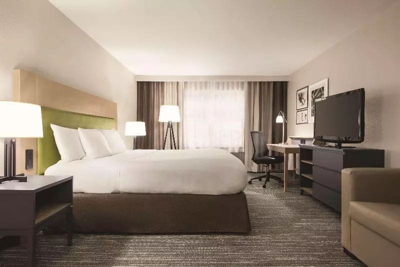 キングサイズベッドのスイートルーム, Country Inn & Suites By Radisson, Dubuque, Ia