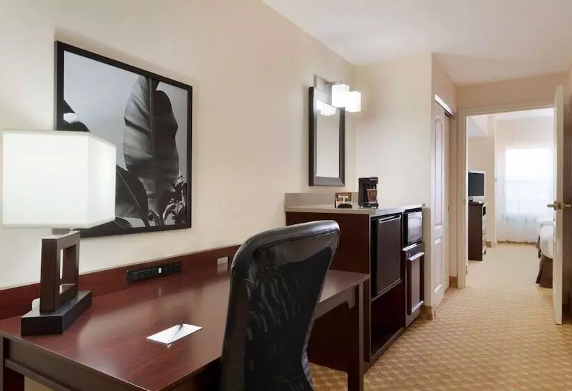 Sviitti, Country Inn & Suites By Radisson, St. Augustine Downtown Historic District, Fl