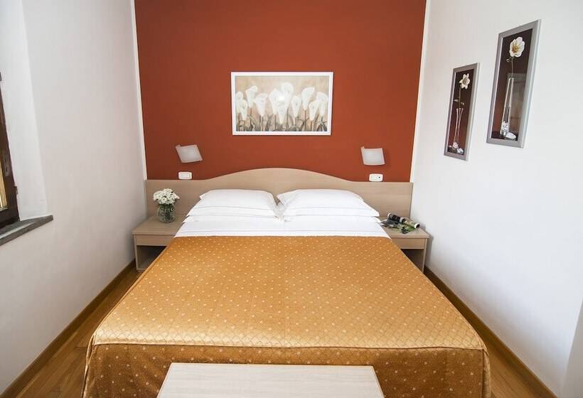 اتاق استاندارد, La Colonna