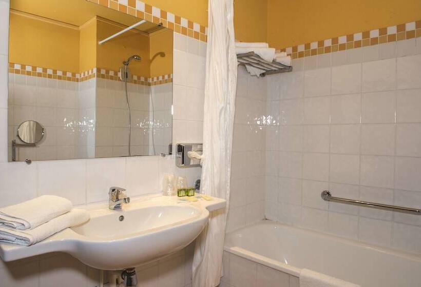 家庭间, Hôtel Du Beffroi Gravelines Dunkerque