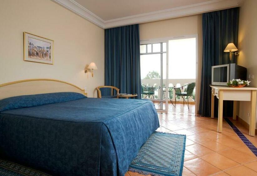 Номер Стандарт, Medina Belisaire And Thalasso
