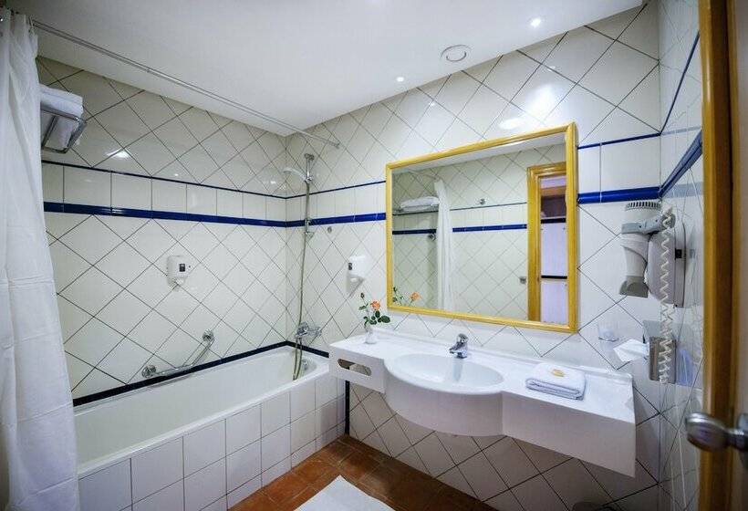 스탠다드 룸, Medina Belisaire And Thalasso