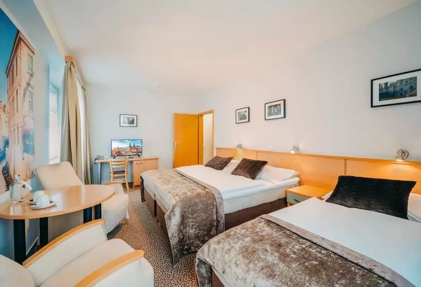 اتاق استاندارد سه نفره, Colorfactory Spa Hotel   Czech Leading Hotels