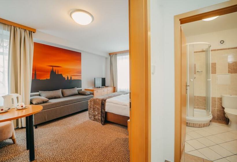 اتاق استاندارد سه نفره, Colorfactory Spa Hotel   Czech Leading Hotels