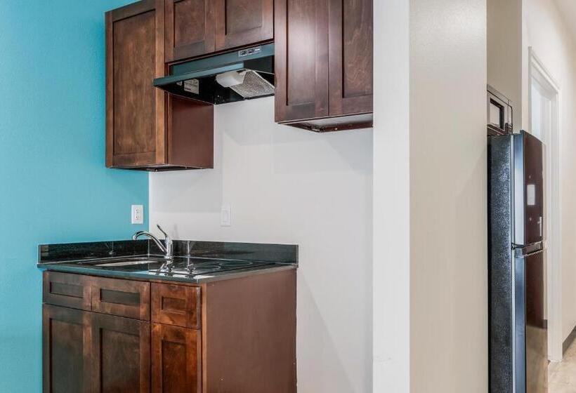 Люкс Кровать Кинг, Red Lion Inn & Suites Katy