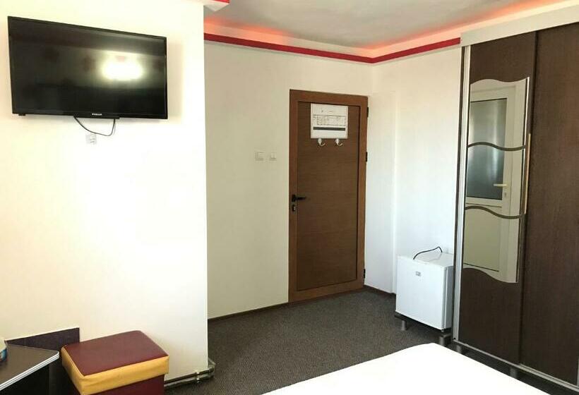 标准间, Casa Ardeleană