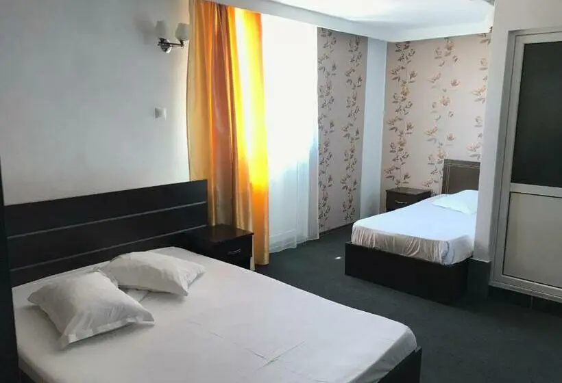 اتاق استاندارد سه نفره, Casa Ardeleană