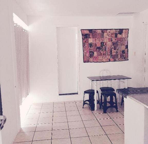 شقة غرفتين, Casas Coloniais