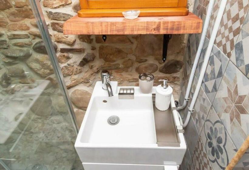 اتاق اکونومی, Civico 87