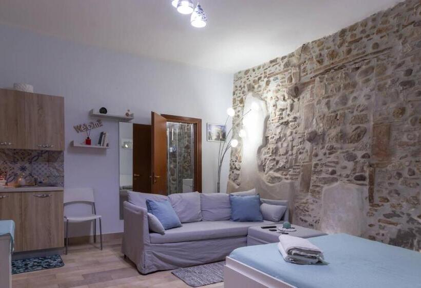 اتاق اکونومی, Civico 87