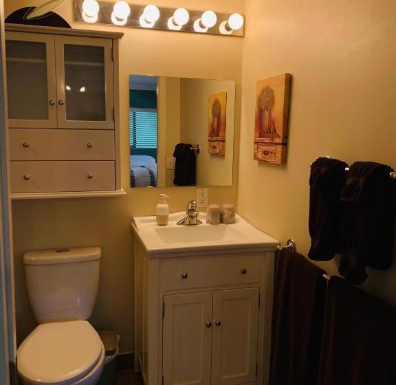 Номер Стандарт с Кухней, The Fraser River's Edge B&b Lodge