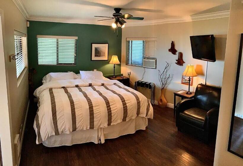 Номер Стандарт с Кухней, The Fraser River's Edge B&b Lodge