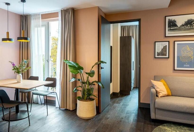 带1个卧室的带阳台的公寓, Yays The Hague Willemspark By Numa