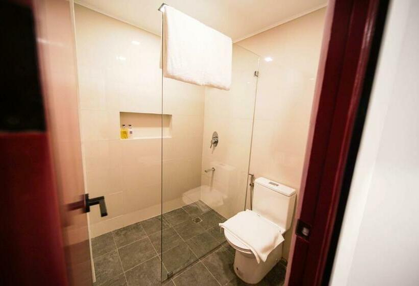 اتاق استاندارد سه نفره, Unwnd Boutique Hotel Makati