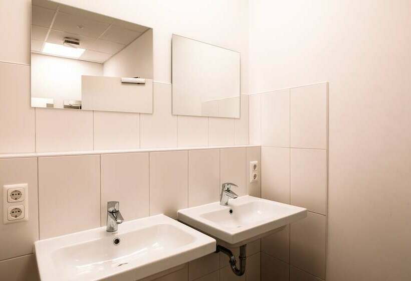 اتاق استاندارد, NEOHOSTEL Berlín
