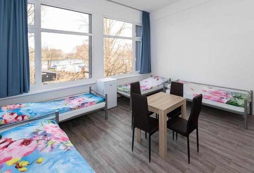 اتاق استاندارد چهار تخته, NEOHOSTEL Berlín