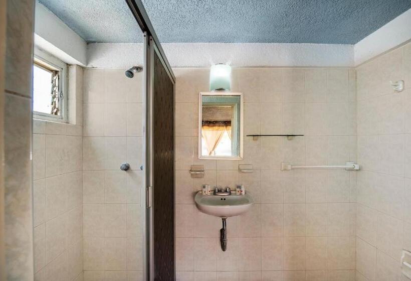 四人标准间, Capital O Colón, Ciudad Guzmán Jalisco