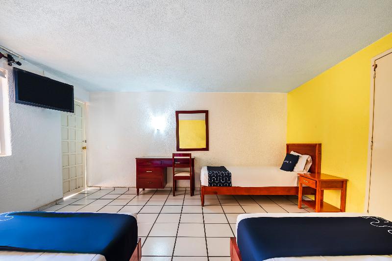 标准三人间, Capital O Colón, Ciudad Guzmán Jalisco