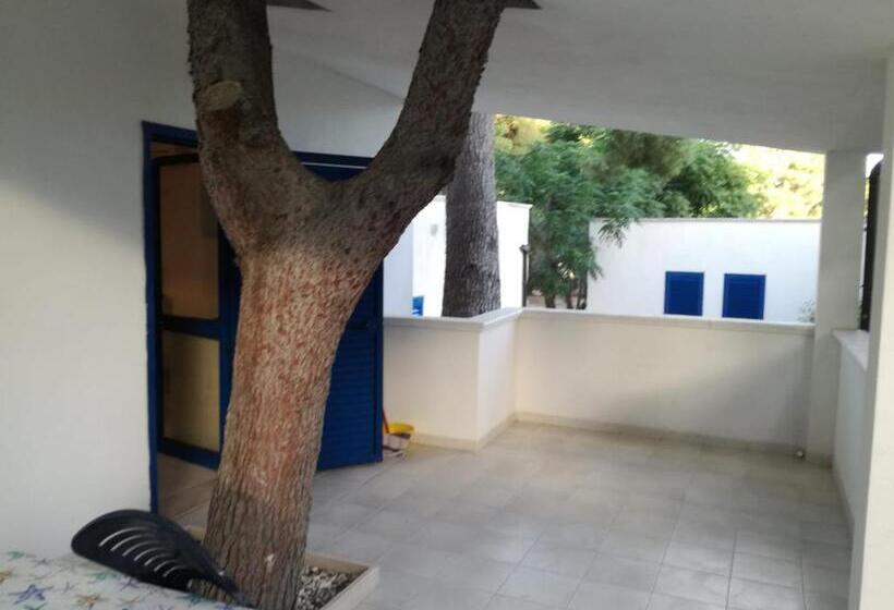 Apartamento 1 Dormitório com Terraço, Villaggio Sant'andrea