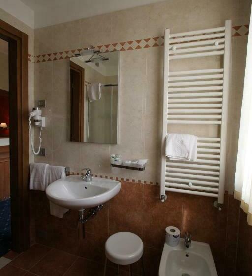 غرفة قياسية فردية, Alla Croce