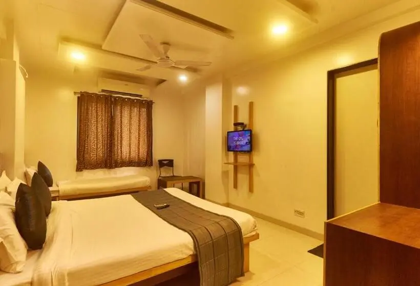 Perhehuone, Anand Heritage