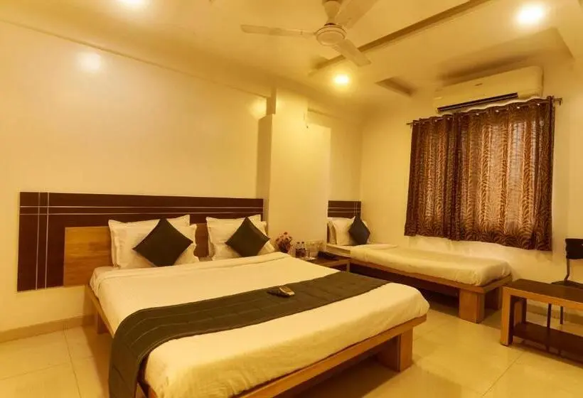 Perhehuone, Anand Heritage