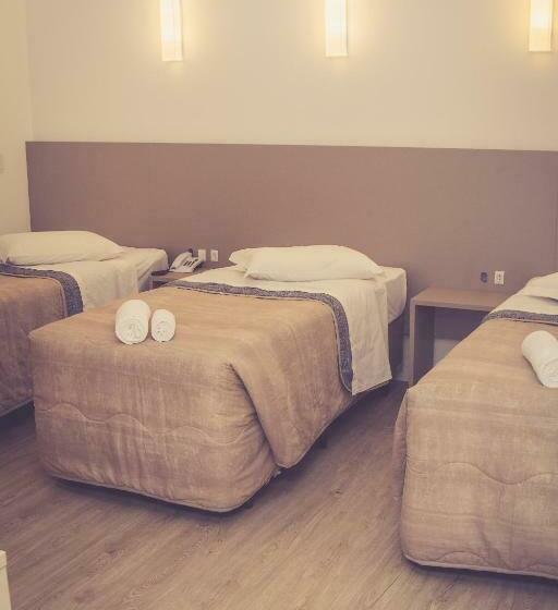 חדר דלוקס לשלושה, Luar Atlantico