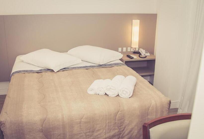 חדר דלוקס, Luar Atlantico