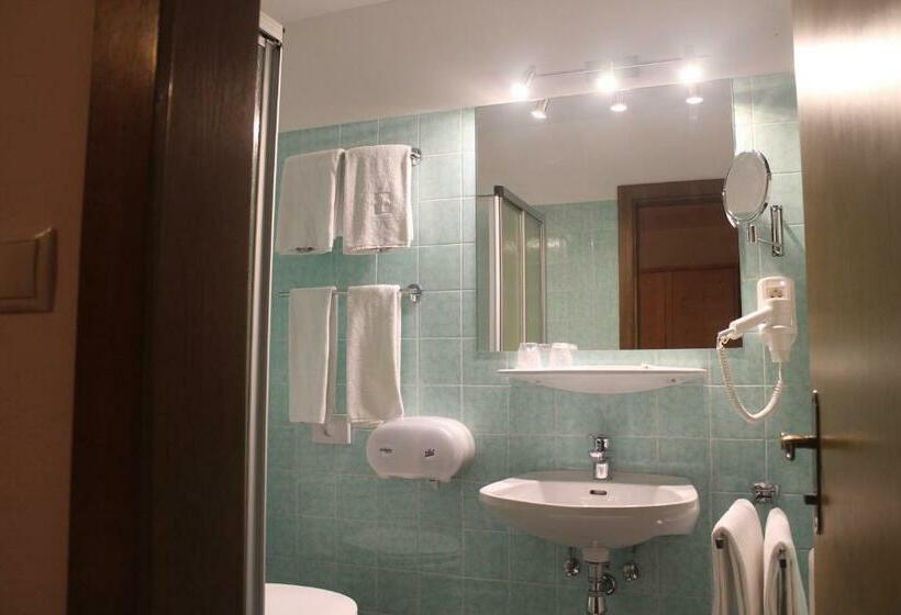 バルコニー付スタンダード4ベッドルーム, Alpenzeit