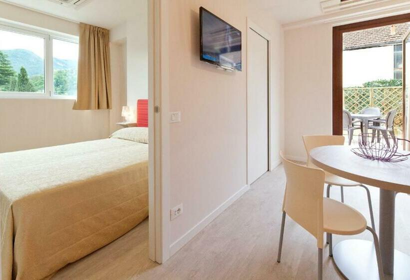 スタンダードスタジオ, Residence Lenno