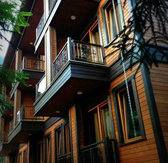 スタンダードトリプルルーム, Inanlar Garden Hotel & Bungalow