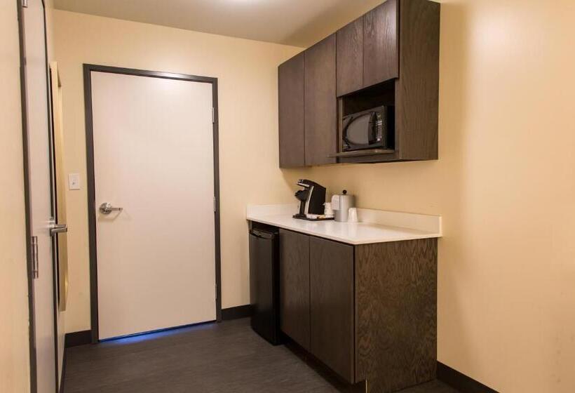 Люкс, Holiday Inn Hotel & Suites   Mount Pleasant, An Ihg