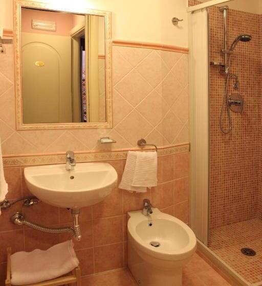 غرفة قياسية, Al Duomo Inn