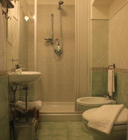 غرفة قياسية ثلاثية مزودة بشرفة, Al Duomo Inn