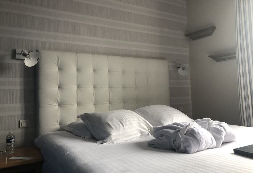 ダブルベッドスタンダードルーム, Baie Des Anges