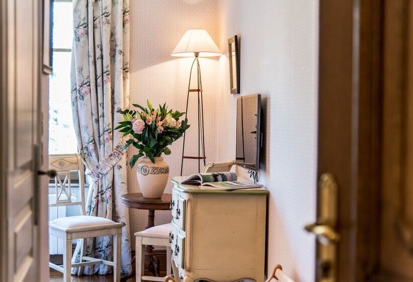 غرفة كلاسيكية, Château De La Tour Du Puits