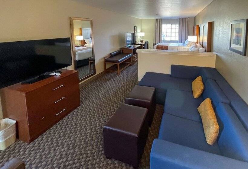 スイート, Comfort Inn & Suites Midtown