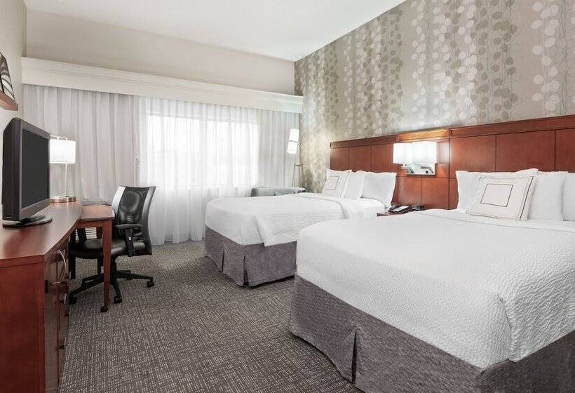 غرفه قياسيه سريرين مزدوجين, Courtyard Asheville