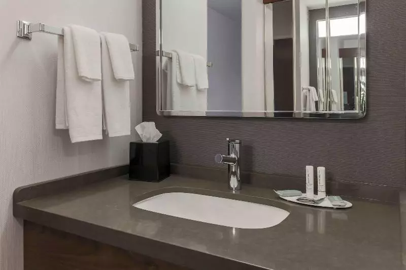 キングサイズベッドのスタンダードルーム, Courtyard By Marriott Denver Golden/red Rocks