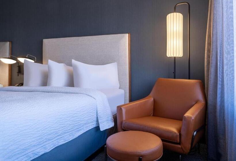 带2个双人床的标准工作室, Courtyard By Marriott Colorado Springs South
