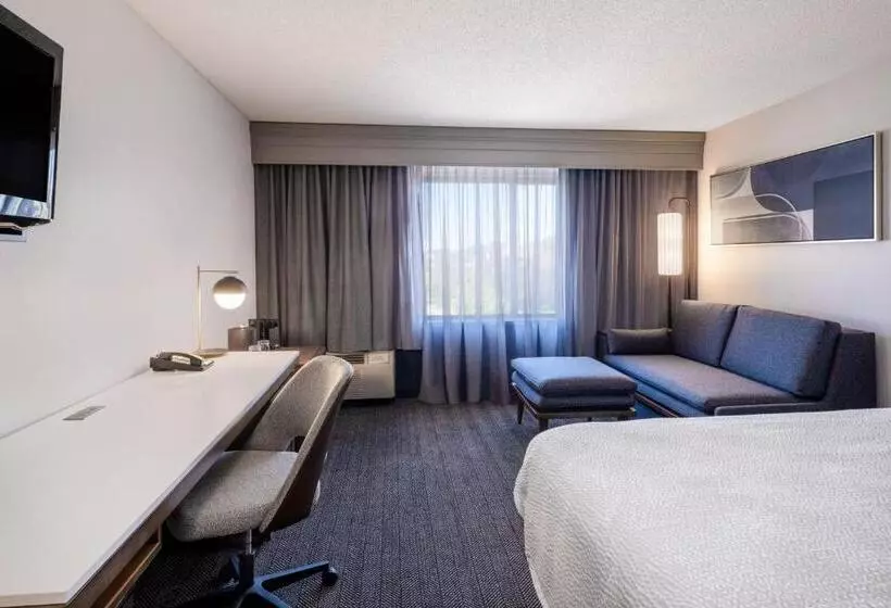 اتاق استاندارد با تخت بزرگ, Courtyard By Marriott Colorado Springs South
