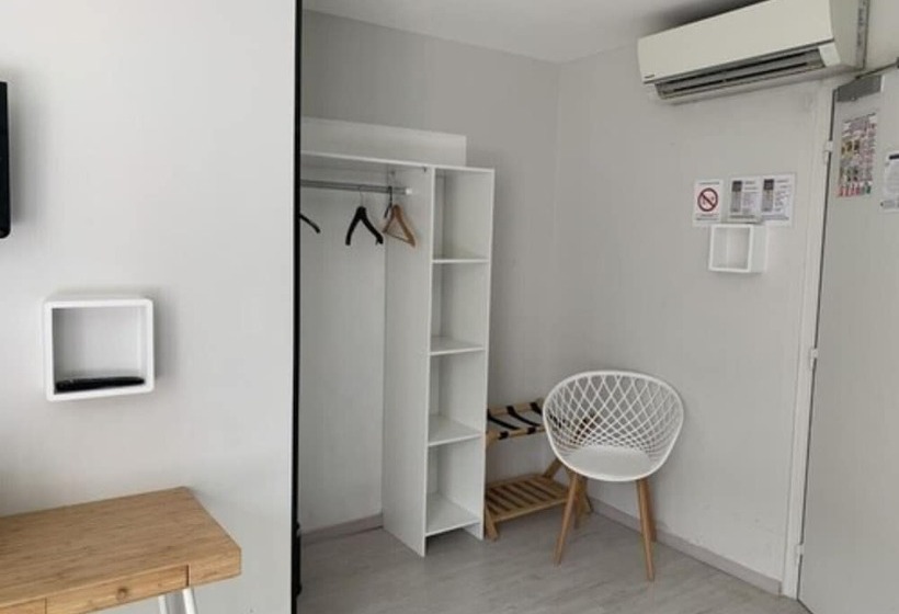 Номер Стандарт Трехместный, De Berne