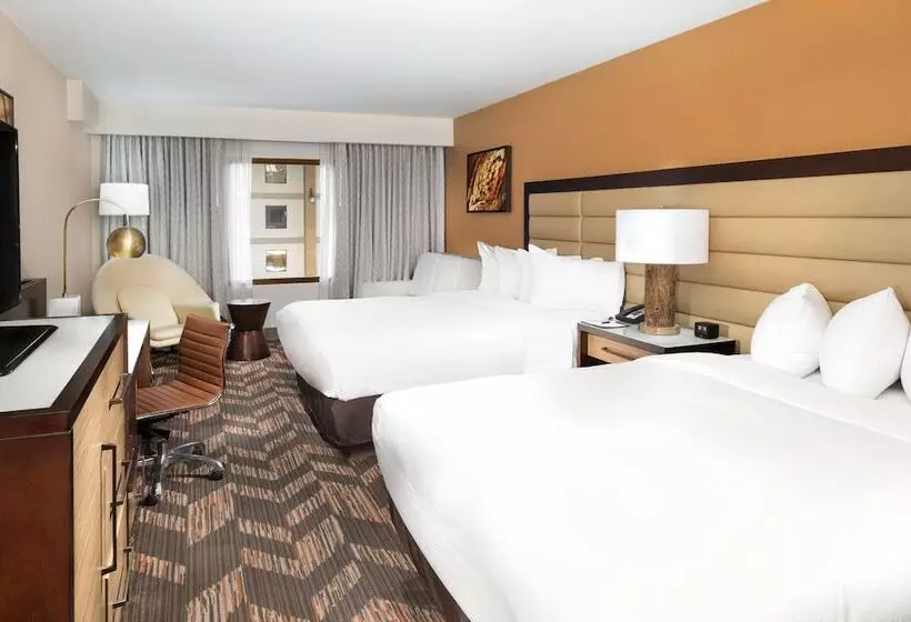障害者適応デラックスルーム, Doubletree By Hilton Hotel Lawrence