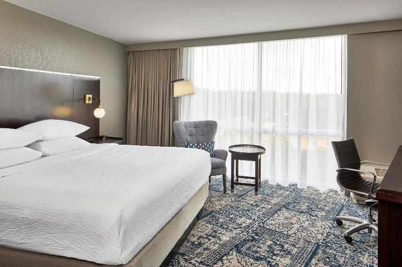 Полулюкс Кровать Кинг, Four Points By Sheraton Tallahassee Downtown